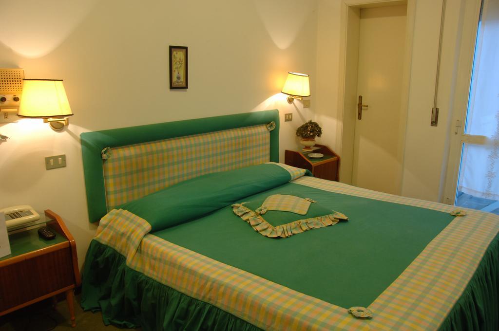 Hotel Santa Lucia Chianciano Terme Exterior foto